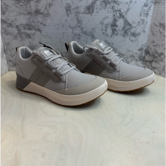 Sorel Women's Out N About III Low Sneaker - Moonstone/Dove 9.5 - Picture 2 of 8